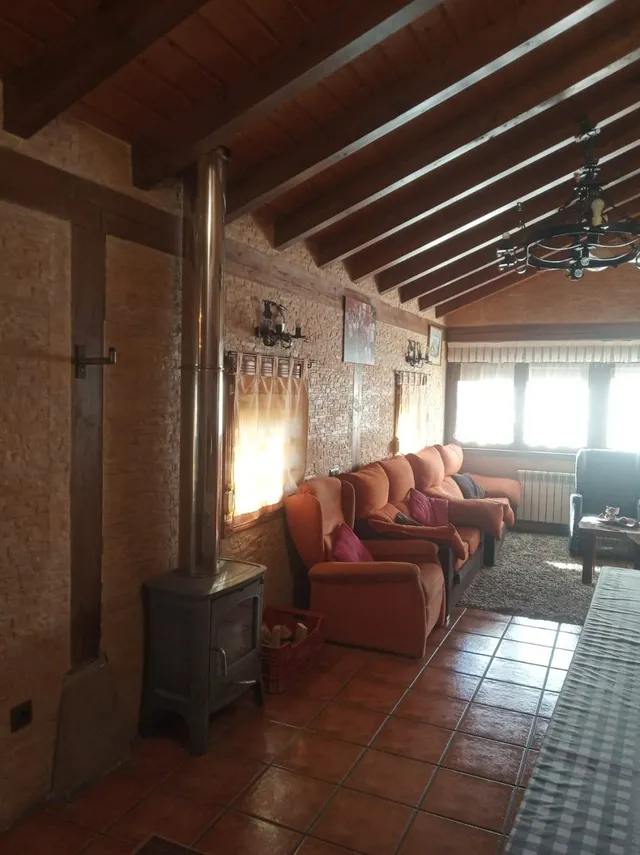 Céntrico !! Se Vende Chalet en Valle de Mena — 29
