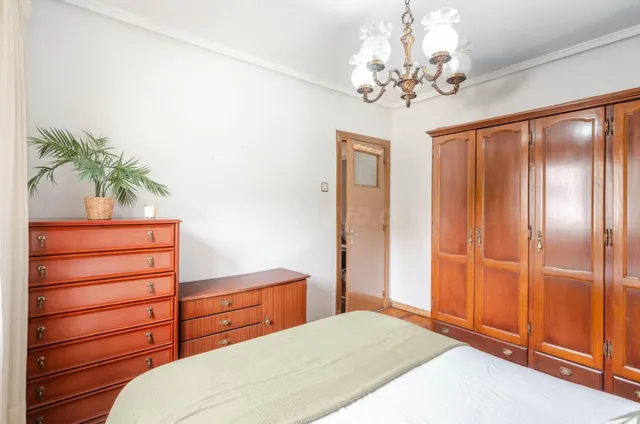 Casa con finca de 440 m2 y almacén en Caces, junto al río Na - foto 3
