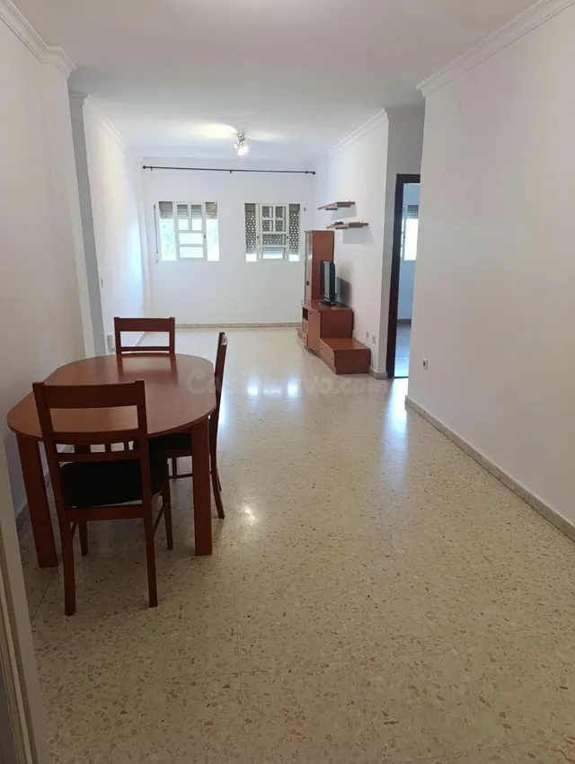 LUMINOSO PISO EN LA MILAGROSA DE 3 DORMITORIOS - foto 4