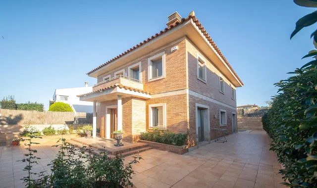 Casa con piscina en la mejor zona de Vilafranca - foto 3