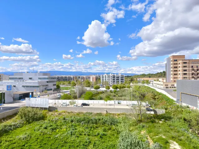 Tu nuevo hogar en Tarragona te espera: amplio, luminoso, con terraza y piscina! — 16