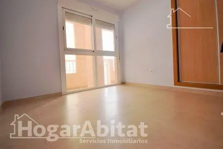 ¡A ESTRENAR! EN PRIMERA LÍNEA DE PLAYA, CON VISTAS AL MAR, PISCINA Y PARKING OPCIONAL — 12