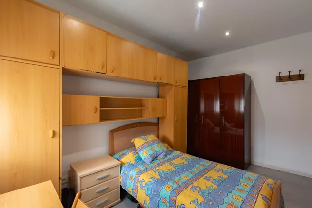 Piso reformado de 2 dormitorios, totalmente exterior, zona Ramón y Cajal — 16