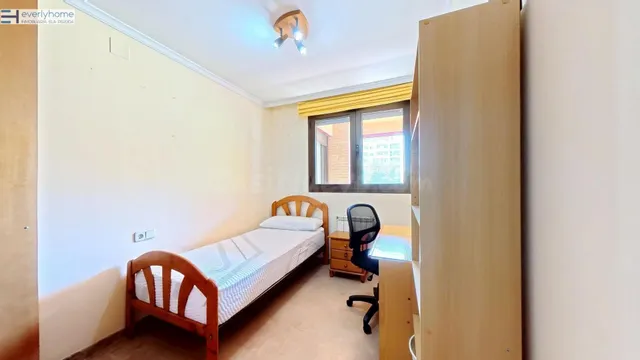 habitaciones DE ALQUILER ENTRE MANUEL CANDELA Y CIUDAD DE LA - foto 3