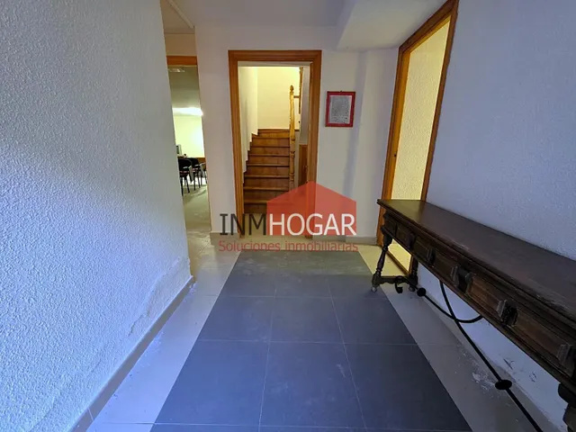Exclusivo Chalet en Hervencias, Ávila - Un Oasis de Espacio y Tranquilidad — 29
