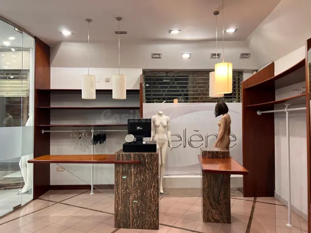 Local Comercial en el Centro de Figueres - foto 4