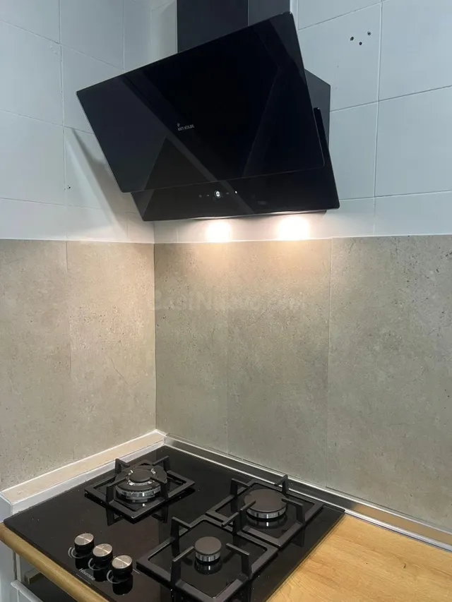 PISO PARA ENTRAR A VIVIR DE CUATRO DORMITORIOS PRÓXIMO A EST - foto 4