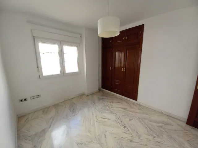 Piso en alquiler junto a la estación del AVE — 16