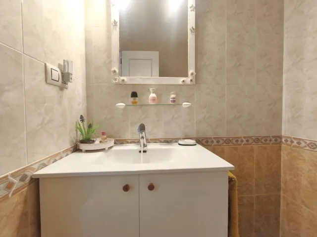 Vivienda amplia en perfecto estado en la zona alta de Gran Alacant, con piscina, parking y todos los servicios a pie — 23
