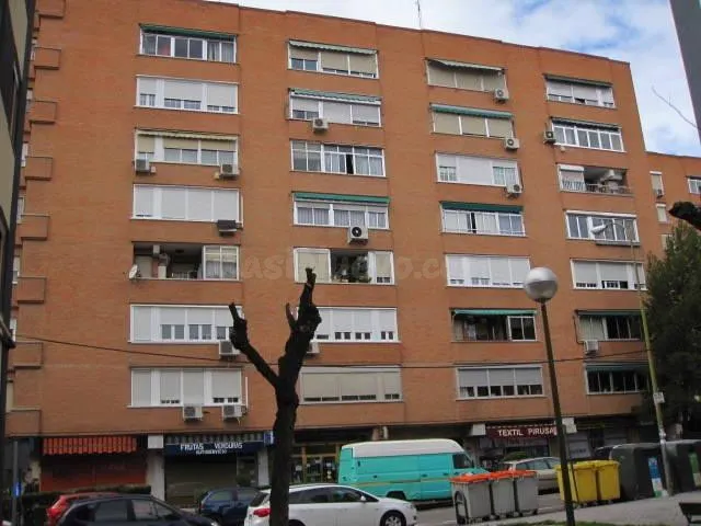 SE VENDE PISO EN CL LA ALEGRIA DE LA HUERTA Nº 18 - Madrid