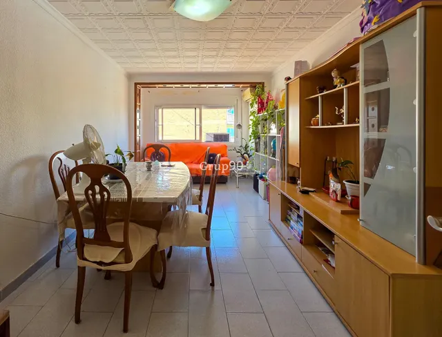 PISO LUMINOSO JUNTO A PLAZA EUROPA – 3 habitaciones — 2