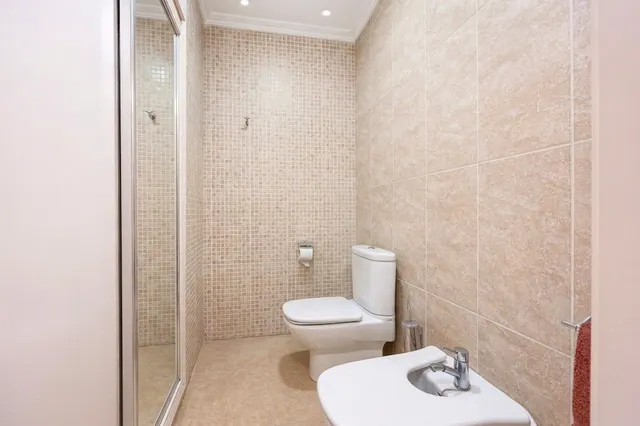 Villa 4 habitaciones 202m² en venta - Comunidad valenciana — 28