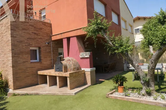 CASA EN VENTA EN CALELLA - VISTAS AL MAR Y PISCINA — 16