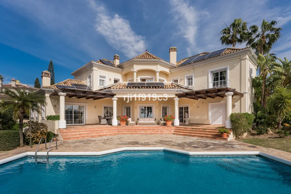 Chalet 4 habitaciones 571m² en venta - Marbella