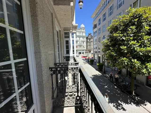 Primera Planta en Venta en Calle de la Reina — 30