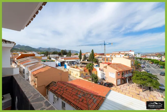 ¡amplitud, luz y una gran terraza en pleno centro de alhaurín! — 20