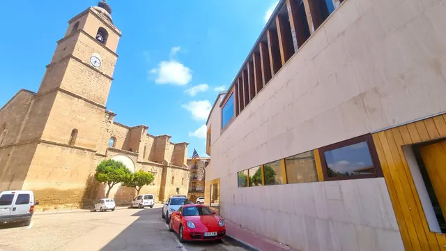 Casa en venta en Escatrón. — 9