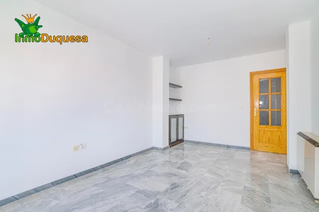 Piso de 3 Dorm. con PLAZA DE APARCAMIENTO (Sin ascensor) — 20