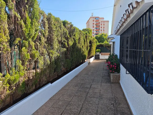 Magnifica villa situado en Fuengirola, en la zona Sohail. — 17