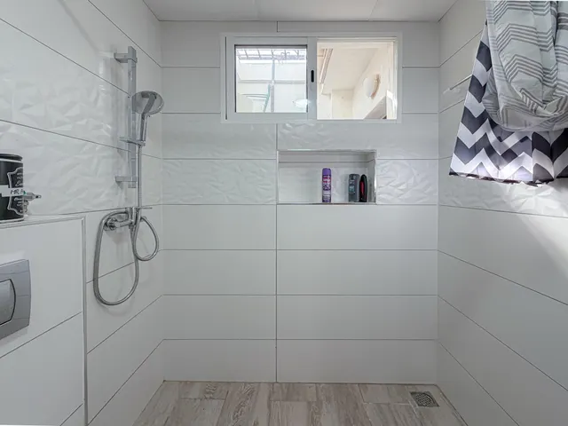 Oportunidad! Fantástico bungalow reformado sin vecinos arriba + Amplia terraza y sin gastos de comunidad — 15