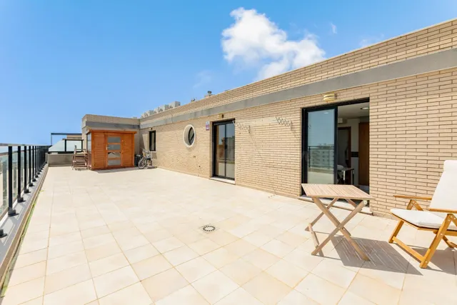 EXCLUSIVO ÁTICO CON 113 M2 DE TERRAZAS, VISTAS PANORÁMICAS Y - foto 4