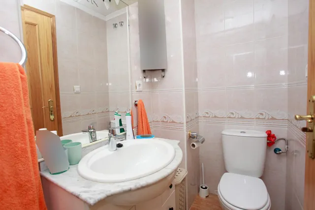 PISO 3 HAB. 2 BAÑOS. GARAJE. PISCINA VISTAS — 38