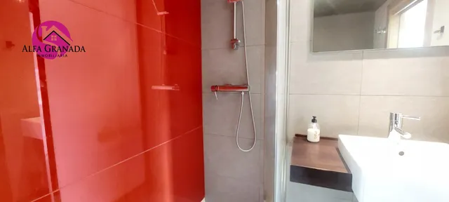 Apartamento amueblado en zona Campus de la Salud, urbanización privada — 11