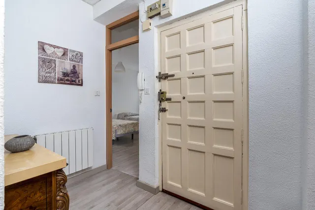 PISO JUNTO CAMINO DE RONDA — 29