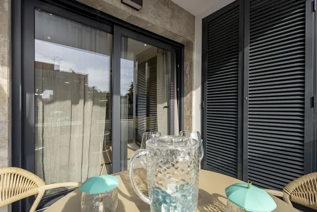 Apartamentos de nueva construcción con piscina comunitaria en Nueva Torrevieja — 15
