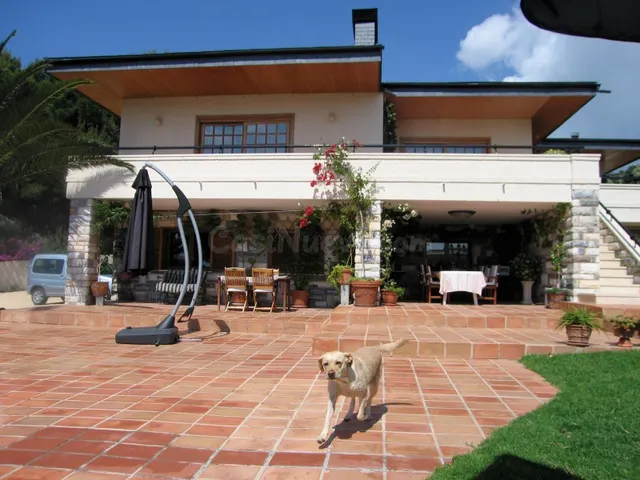 Chalet de lujo en la Nucia con 3.450 m2 de parcela y 525 m2  - foto 3