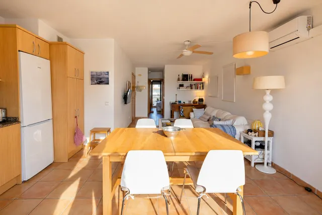 Ático dúplex de 80 m2 con terraza privada y vistas al mar en la Colònia de Sant Jordi — 6