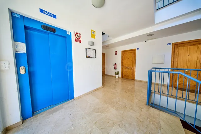 Luz, amplitud y naturaleza a un paso de Granada. Piso en Lan - foto 2