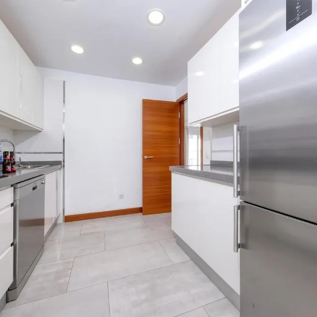 Villa con piscina privada y gran potencial en Playa Blanca — 12