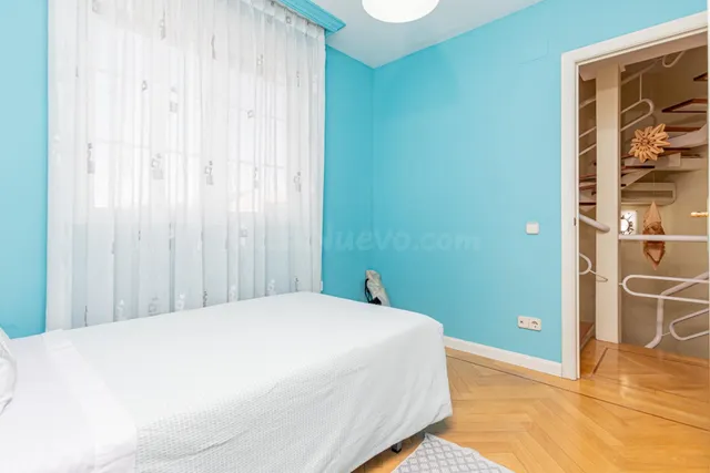 Habitación 5 habitaciones 188m² en alquiler - Rejas - foto 3