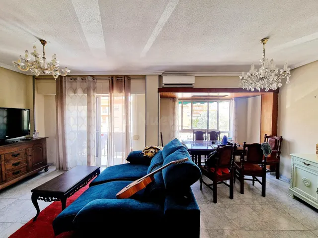 Apartamento de 2 dormitorios con balcón en el centro de Águi - foto 4
