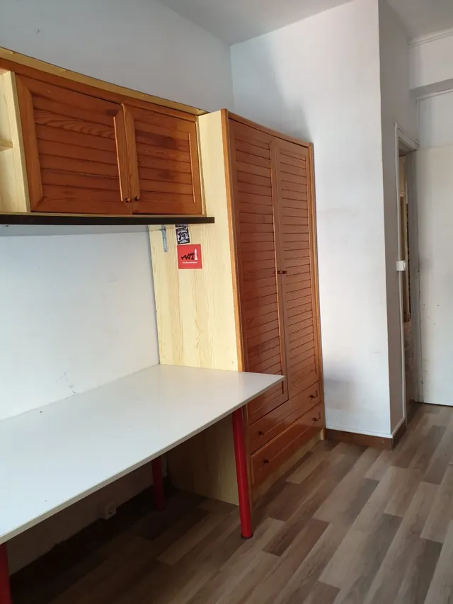 Ático con terraza de 20 m2 , tres habitaciones — 9