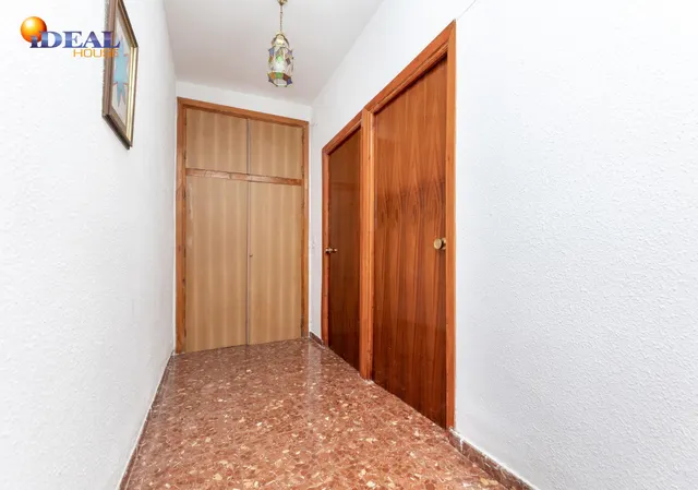 Chalet en zona residencial de Deifontes — 24