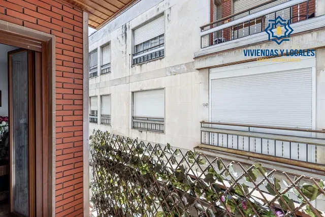 Magnífico piso con plaza de garaje junto a Catedral. — 7