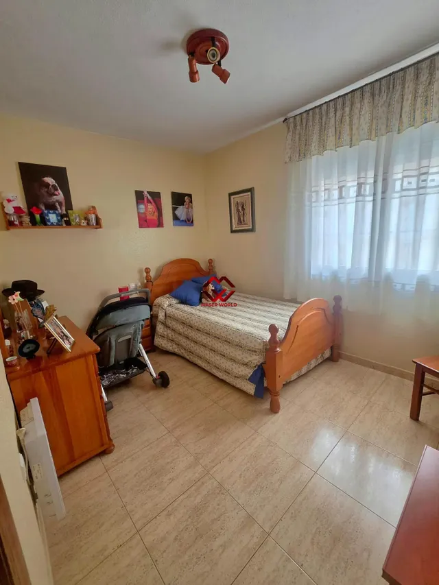 Villa en esquina con piscina privada, garaje a 800 m de la playa en Santiago de la Ribera — 31