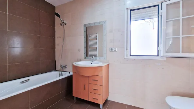 Adosado sin muebles en ciudad jardín — 33