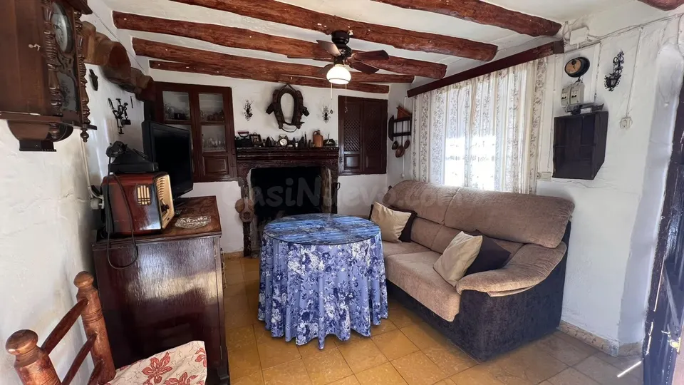 Casa de pueblo amueblada en calle peatonal céntrica