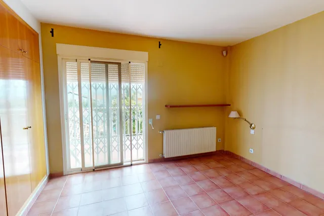Chalet independiente en Urbanización Vall de Lliria — 9