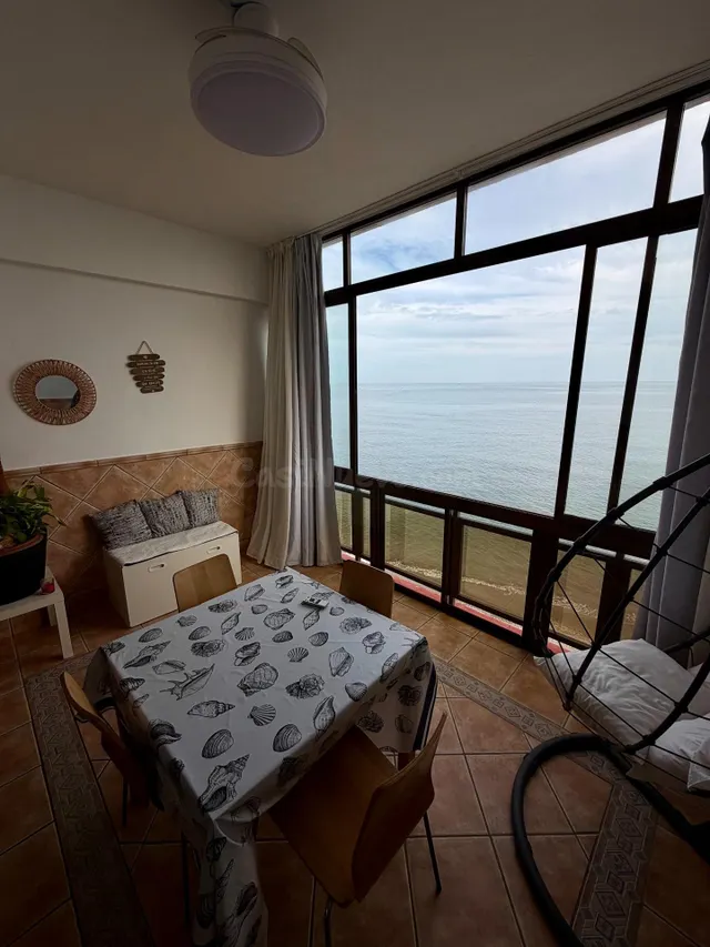 PISO EN ALQUILER EN PRIMERA LINEA DE PLAYA EN BENALMADENA — 3