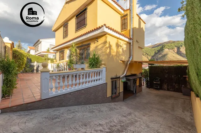 CHALET CON PISCINA Y JARDÍN A SOLO 10 MINUTOS DE GRANADA — 20