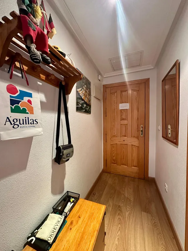 Se vende piso con garaje cerrado y terraza de 10 m2 en Torrevieja — 34