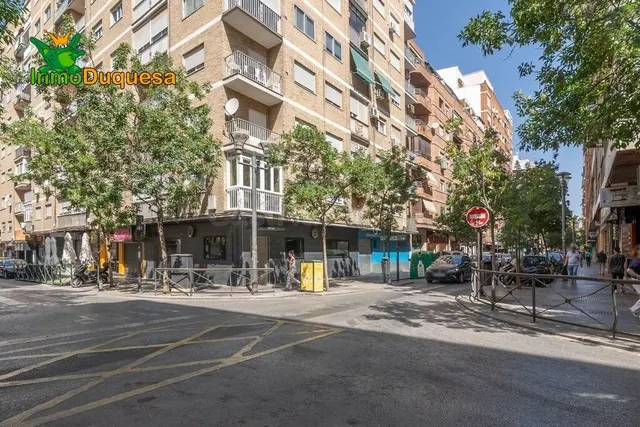 3 PLAZAS DE APARCAMIENTO juntas en Pedro Antonio de Alarcón. — 25