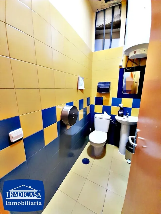 ¡EXCELENTE LOCAL COMERCIAL EN VENTA EN EL CENTRO DE CÁDIZ! — 7