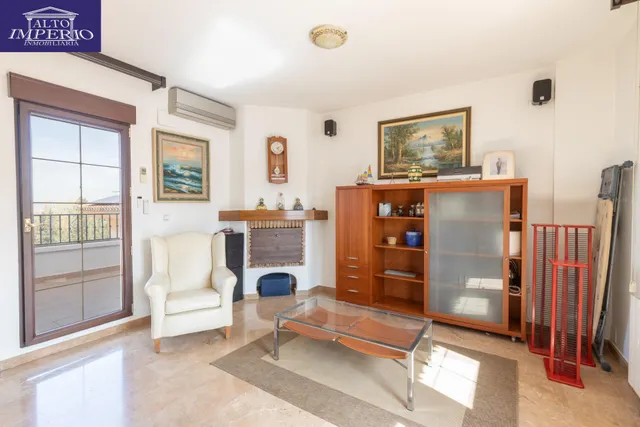 Adosada con 4 dormitorios, amplias terrazas y vistas a Granada y sierra nevada — 39