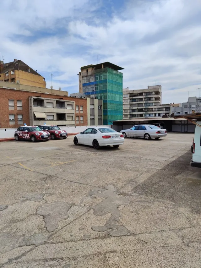 DOS PLAZAS DE PARKING EN ZONA BLONDEL - foto 3