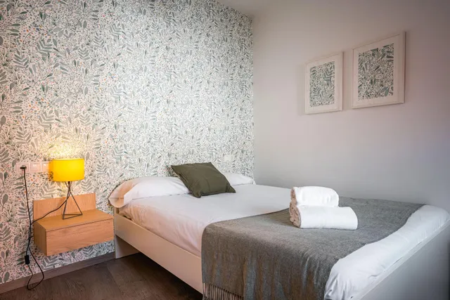 Realejo. Bonito piso amueblado con 2 dormitorios, salón-cocina y baño. Aire acondicionado. — 12